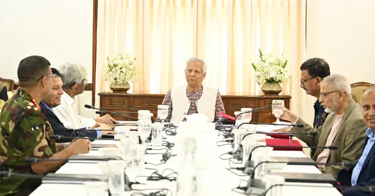 বিএনসিসির মাধ্যমে জাতীয় রূপান্তর শীর্ষক উপস্থাপনায় প্রধান উপদেষ্টা ও অন্যান্যরা